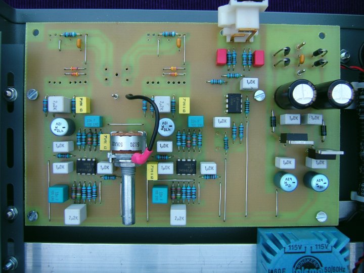 Projet 16 - Préamplificateur RIAA à semiconducteurs - Pour cellule MM et MC