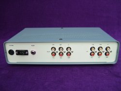 NovoTone - Préamplificateur à six canaux pour SACD et Home Cinema - Atténuateur Logarithmique à six canaux